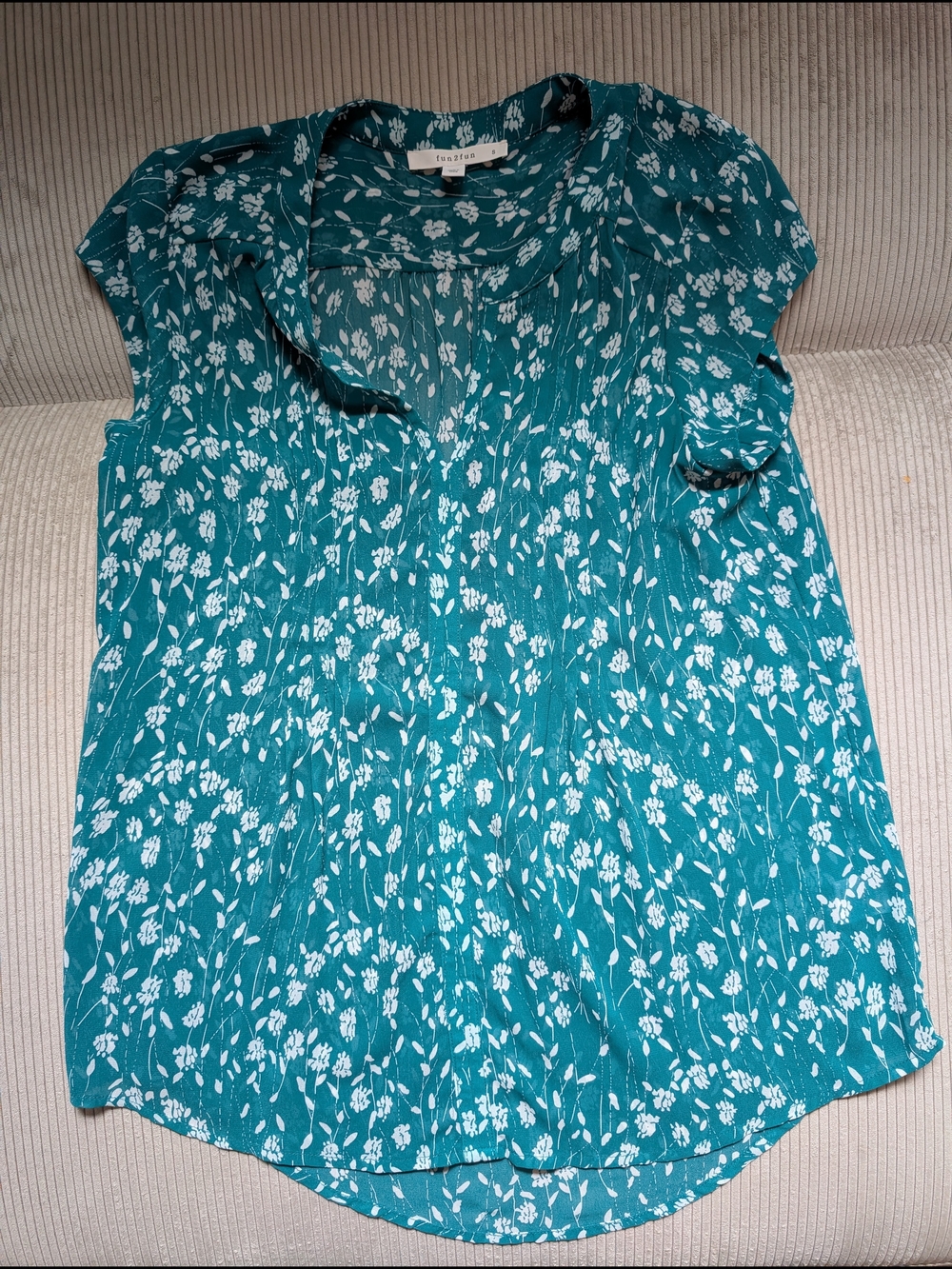 fun 2 fun Floral Cap-Sleeve Blouse